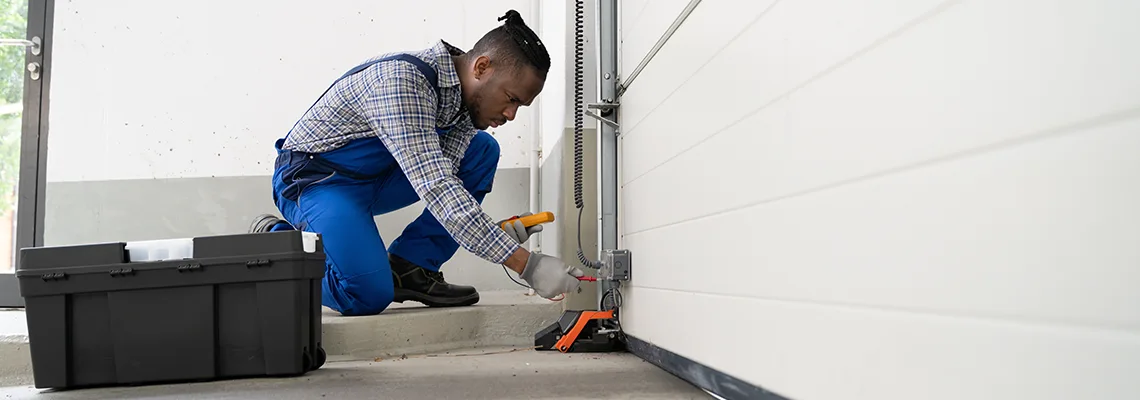 Repair Garage Door Not Closing But Light Flashing in Buffalo Grove, IL